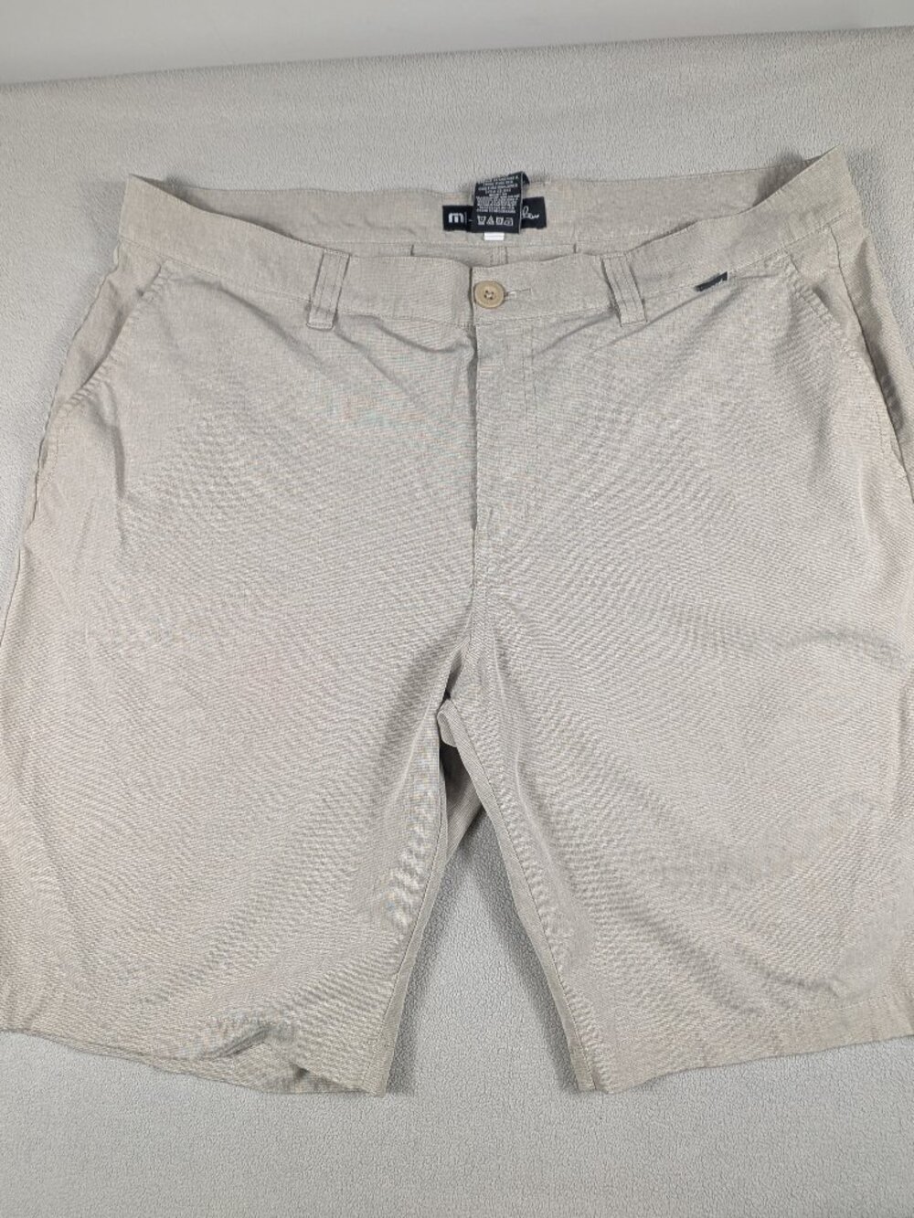 TravisMathew Beck Men’s Golf Shorts Size 38 Khaki Tan Stretch Performance